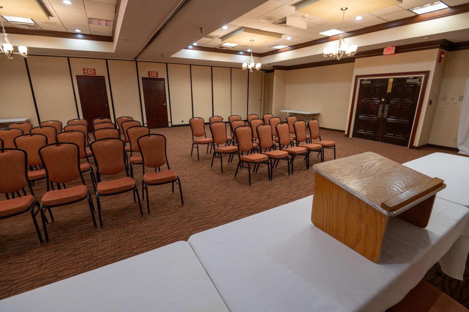 Quality Inn & Suites Downtown Mansfield Eksteriør billede